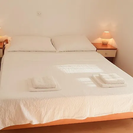 Apartment Sonja Kukljica