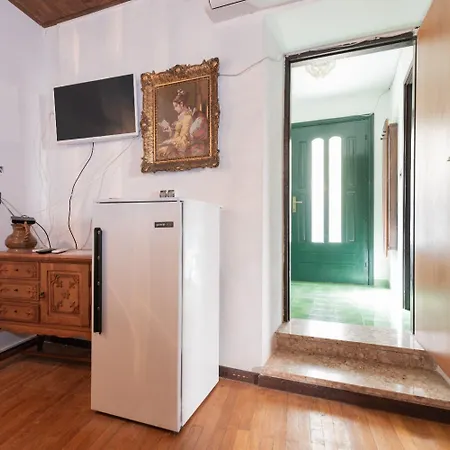 Sonja Apartment