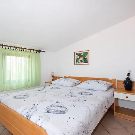 Apartment Din Kukljica